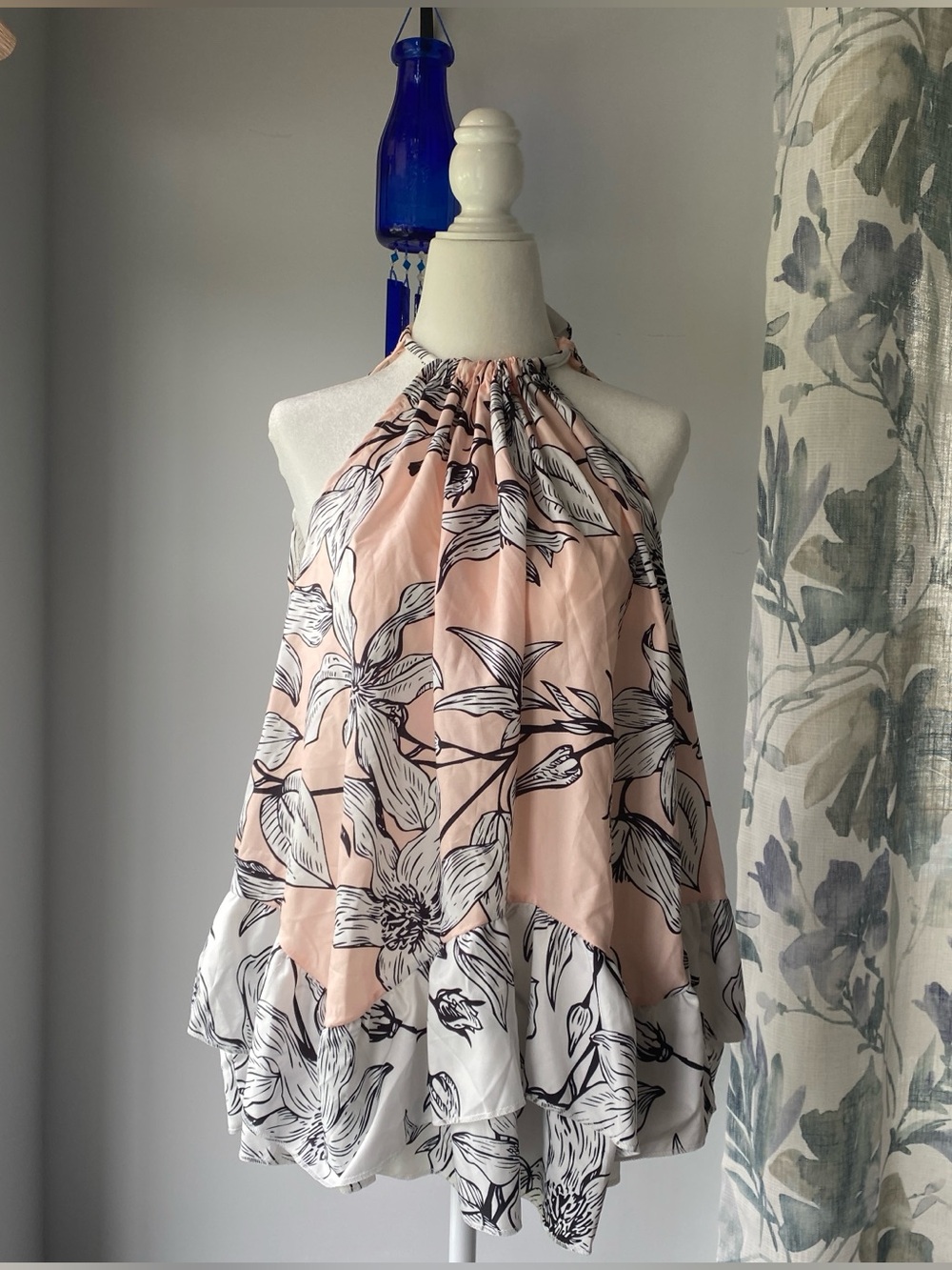 Flowy Floral Halter top with ruffle hem small